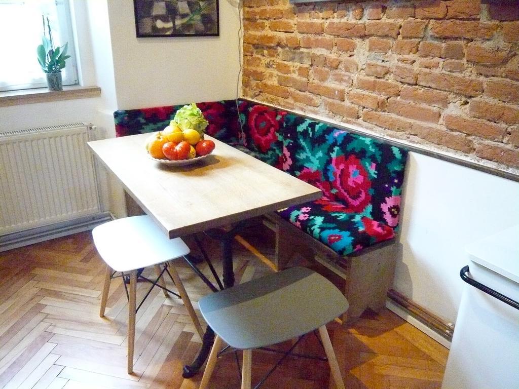 Augusta Appartement Cluj-Napoca Buitenkant foto